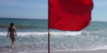 Încă un turist s-a înecat pe litoral, în această dimineaţă. Este a patra victimă în ultimele 24 de ore