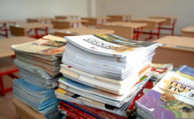 Probleme la început de an şcolar. Manualele nu vor ajunge la elevi în prima zi de şcoală