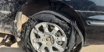 Sfaturi pentru a opri o mașină atunci când una dintre anvelope explodează când viteza depășește 100 km/h