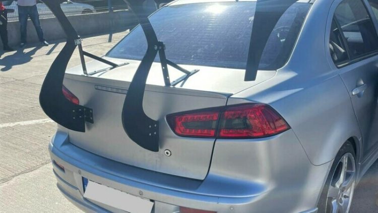 Cum s-a prezentat un șofer cu mașina la RAR. Sistemul improvizat care a uimit inspectorii