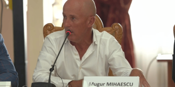 Mugur Mihăiescu: Toți analfabeții care nu au avut un serviciu în viața lor sunt senatori și deputați