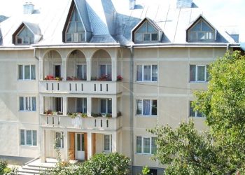 Credincioşii, invitaţi la hramul Mănăstirii „Maica Îndurerată” din Sighetu Marmației