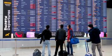 Ruşii fug din ţară de frica mobilizării. Unde pot merge fără pașaport sau fără viză