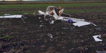 Fratele unui fost ministru şi unul din cei mai cunoscuți instructori din zbor din România au murit într-un teribil accident aviatic
