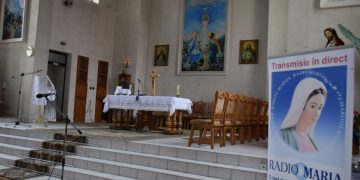 Noaptea de veghe de la Parohia greco-catolică „Coborârea Spiritului Sfânt” Baia Sprie, transmisă în direct la Radio Maria și Maria TV