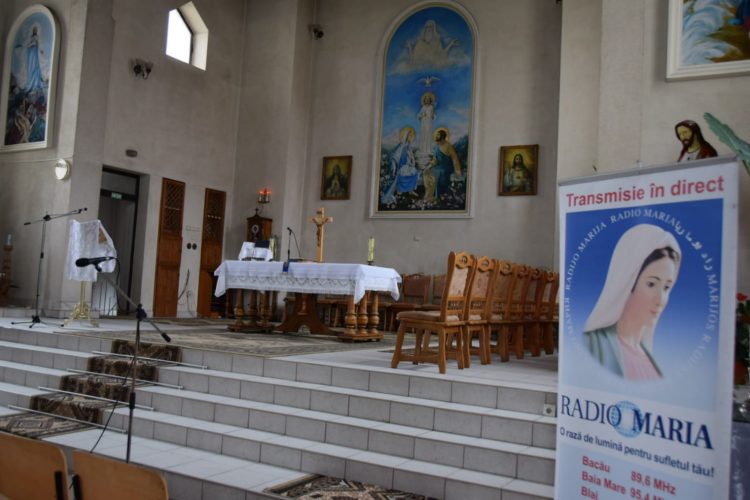 Noaptea de veghe de la Parohia greco-catolică „Coborârea Spiritului Sfânt” Baia Sprie, transmisă în direct la Radio Maria și Maria TV
