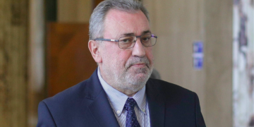 Nu ne place ministrul Cîmpeanu, dar și „specialistul” care îl critică…