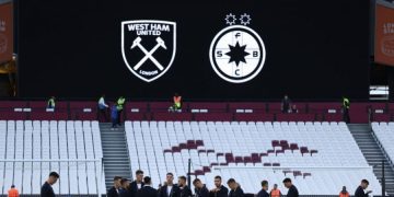Ce se întâmplă cu meciul West Ham – FCSB, după decesul Reginei Elisabeta a II-a