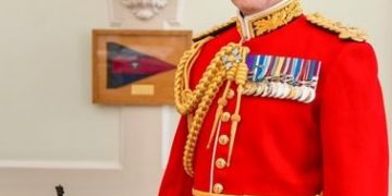 Un prinț român conduce organizarea funeraliilor Reginei Elisabeta