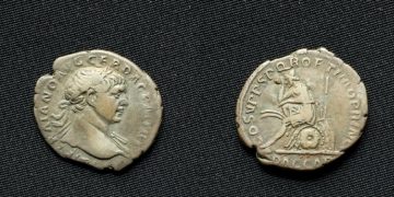 Un denar roman descoperit în Maramureș atestă cucerirea Daciei