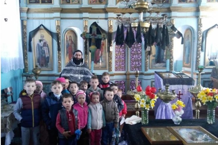 Un preot a anulat toate taxele bisericești. „Acolo unde este taxă, nu mai este har”