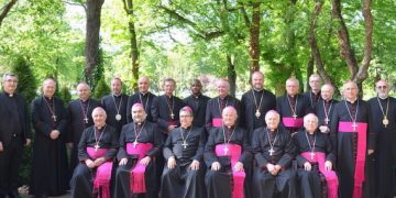 Oradea găzduiește Sesiunea de toamnă a Conferinţei Episcopilor Catolici din România