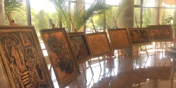 Expoziție de metaloplastie a artistului francez Vincent Claude Van Waeyenberghe, la Biblioteca Județeană „Petre Dulfu” Baia Mare