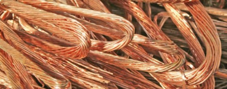 Bărbat din Coltău, prins în flagrant de polițiști în timp ce fura cabluri electrice din cupru