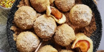 Găluște cu prune – desertul copilăriei