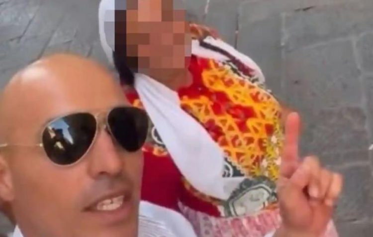 Politician italian: „Votaţi cu noi şi nu o s-o mai vedeţi niciodată”