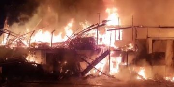 O mănăstire a fost mistuită de flăcări. Nu s-au raportat victime