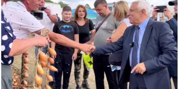 Petre Daea, la Târgul din Asuaju de Sus: „Aici e artă, dom’le”