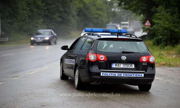 Cu permis de conducere fals, la plimbare cu mașina prin Bogdan Vodă