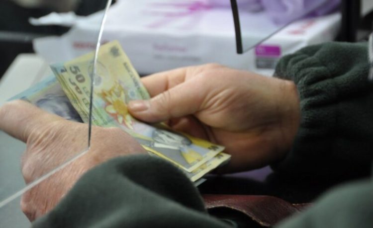 EDITORIAL: Românilor, nu vă mai bucurați atunci când vă plătiți taxele