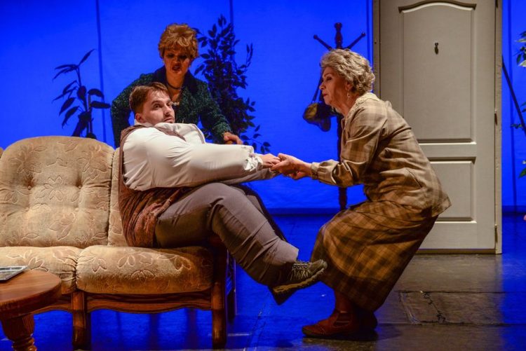 Premieră la Teatrul Municipal – Grasu’ Contrabasu’ de Ion Sapdaru