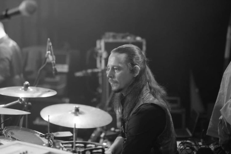 Sabin are nevoie de sânge pentru a trăi. Haideți să-l ajutăm