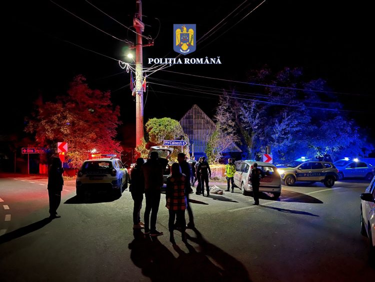 Urmărire în trafic soldată cu un accident, pentru prinderea a doi tineri care  au spart mai multe magazine din Bârsana, Şomcuta Mare, Berchez