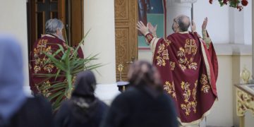 Preot, atacat în timpul rugăciunii, de un român