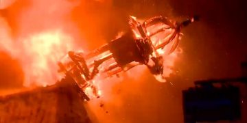 Acoperişul Arhiepiscopiei Tomisului s-a făcut scrum