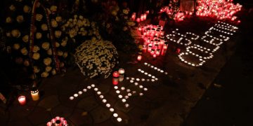 7 ani de la tragedie. Victimele incendiului de la clubul Colectiv au fost comemorate duminică seara