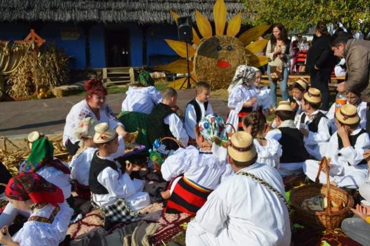 Târg de Sfântul Dumitru, în acest weekend, la Muzeul Satului