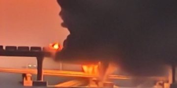 Explozie puternică, sâmbătă dimineață, pe Podul Kerci, care face legătura dintre Rusia și Peninsula Crimeea