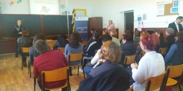 ”ȘANȘA ESTE DE PARTEA TA”, proiect de combatere a abandonului școlar pentru 210 preșcolari și elevi din Maramureș ai căror părinți sunt plecați în străinătate