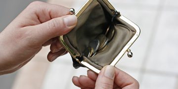 Inflaţia, la un nou record. Gazele, zahărul, uleiul și cartofii s-au scumpit ce mai mult