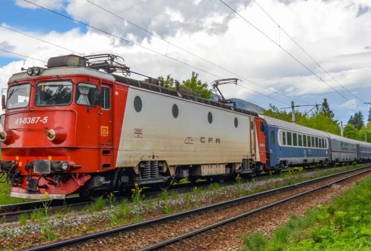 Anul trecut, trenurile din România au întârziat în total… 6 ani și jumătate