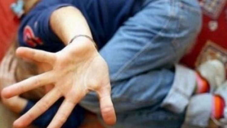 Fată de 19 ani din Câmpulung bătută de concubin, femeie din Ruscova agresată de soţ