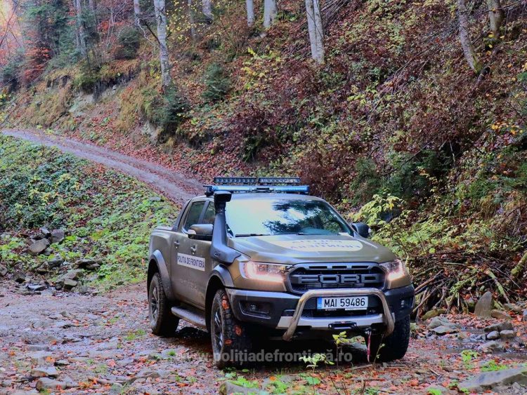Ultimele 38 de autospeciale 4×4 pentru teren dificil, recepţionate de Poliţia de Frontieră Română