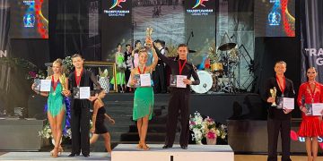 Sportivii de la Galactic Dance iar au adus medalii la Baia Mare