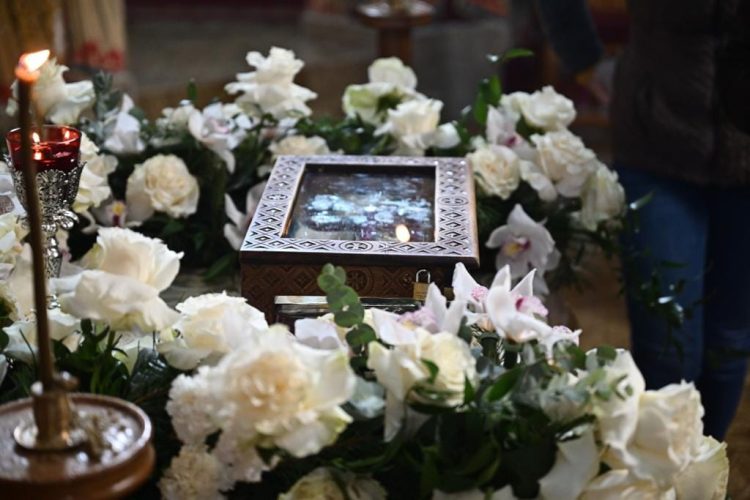 Un fragment din Brâul Maicii Domnului se află spre închinare în Baia Mare