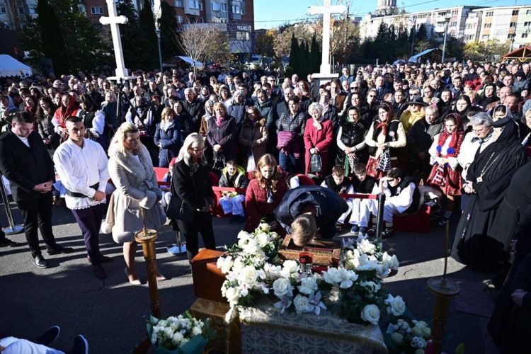 Un fragment din Brâul Maicii Domnului se află spre închinare în Baia Mare