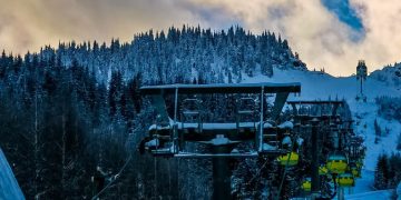 Sărbătoare la BORȘA: Se deschide telegondola din acest weekend