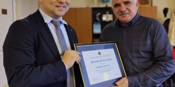Mircea Coza, diplomă de excelență în semn de apreciere din partea Camerei de Comerţ