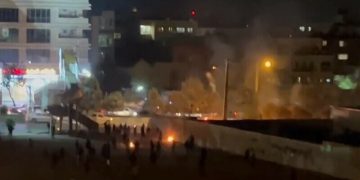 Un nou atac terorist? Cinci persoane, împuşcate mortal