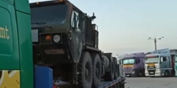 Nu avem nevoie de război! Noi ne distrugem armele singuri: Convoi al MApN, implicat într-un accident în care au fost avariate 3 vehicule