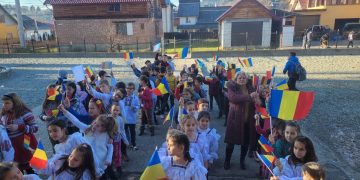 Micii borșeni, mândria României! Eveniment deosebit cu ocazia Zilei Naționale a României. VIDEO