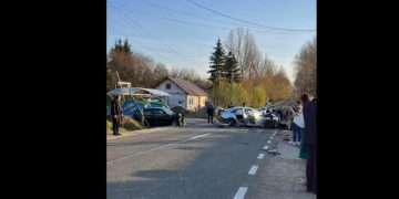 Dezastru la Ocna Șugatag: Impact între două autoturisme