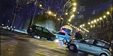 Accident la Vivo Mall. Trafic blocat în intersecția dintre Bulevardele Decebal și Independenței. VIDEO