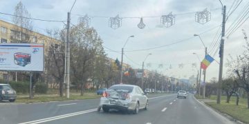 Impact între două autovehicule pe bd. Independenţei din Baia Mare – foto