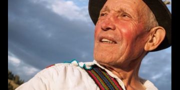 A murit badea Piţiş, rapsodul popular cunoscut pentru cântarea cu noduri