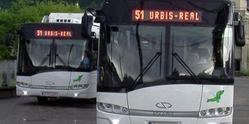 Scandal în autobuz, în Baia Mare. Trei tineri și două femei s-au luat la bătaie pentru că tinerii nu aveau bilet